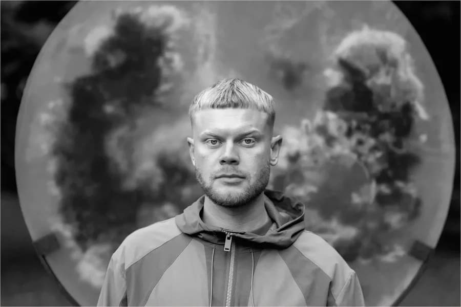 Uro - 2. Ekstrakoncert