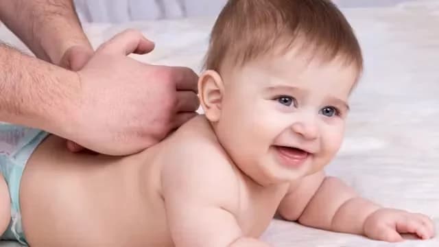 Maveleje-lege & Babymassage (baby 0-8 mdr.)