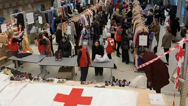 Røde Kors' traditionsrige Julelagersalg 2026