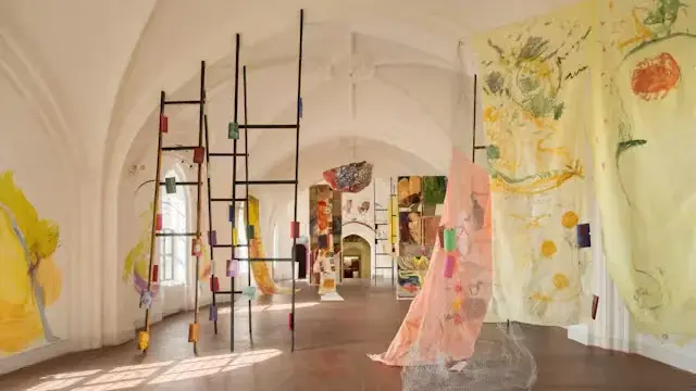 Kom tæt på kunsten – omvisning i Nikolaj Kunsthal