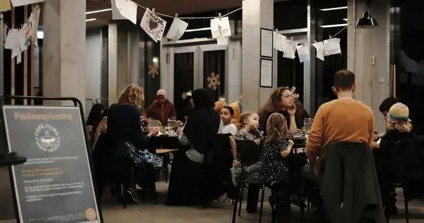 Fællesspisning på Tingsbjerg Bibliotek