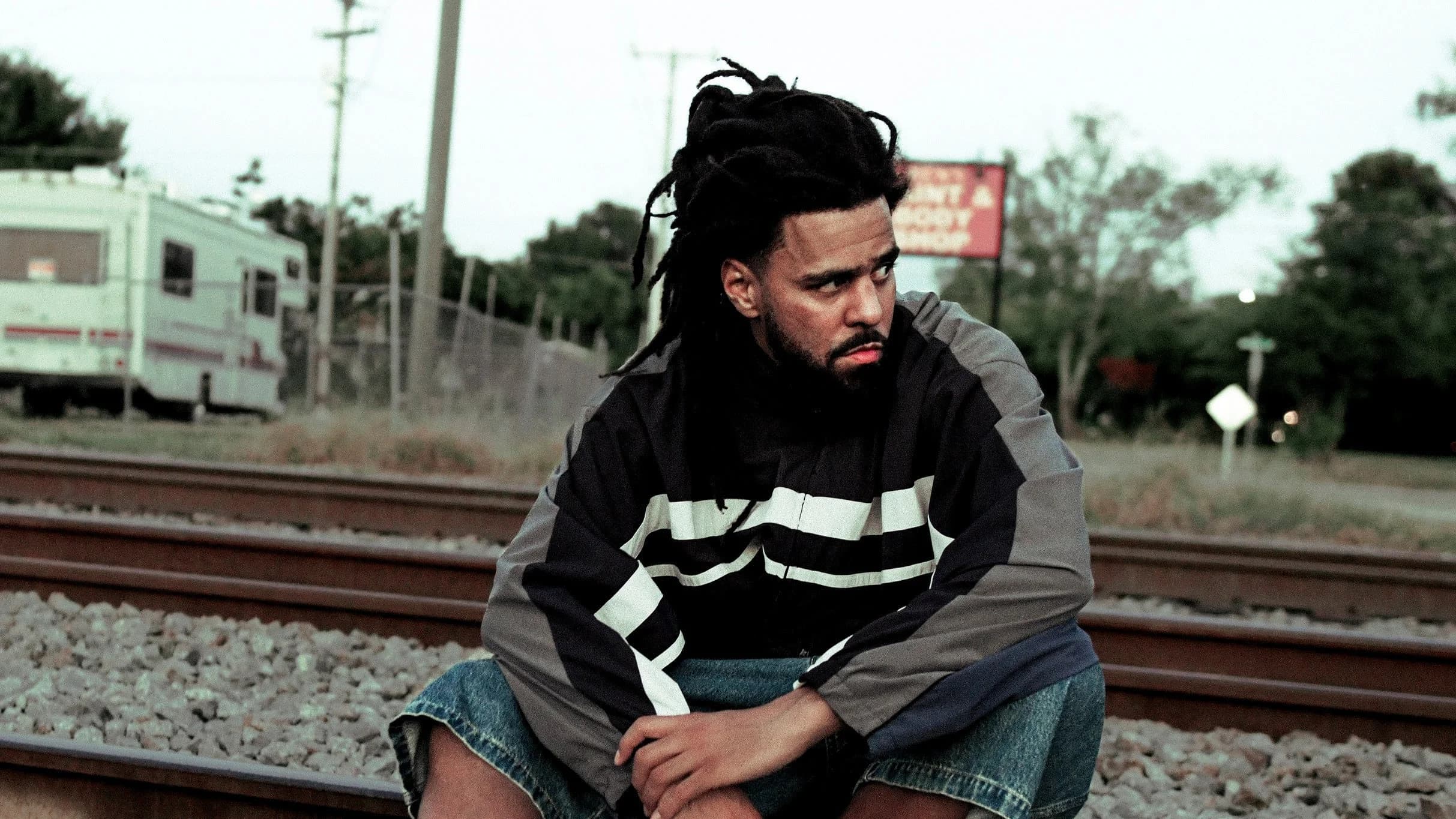 J. Cole: The Fall-Off Tour | Vinyl Room Package