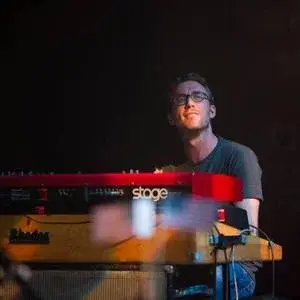 Oplev Bill Laurance live